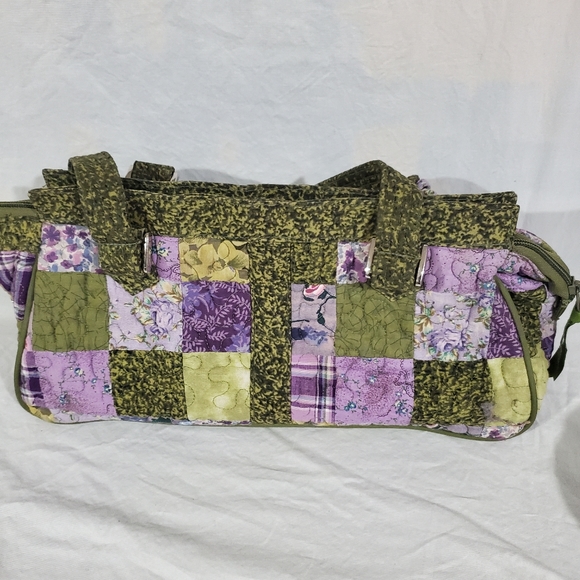 Donna Sharp Quilted Hand Bag - Picture 3 of 8